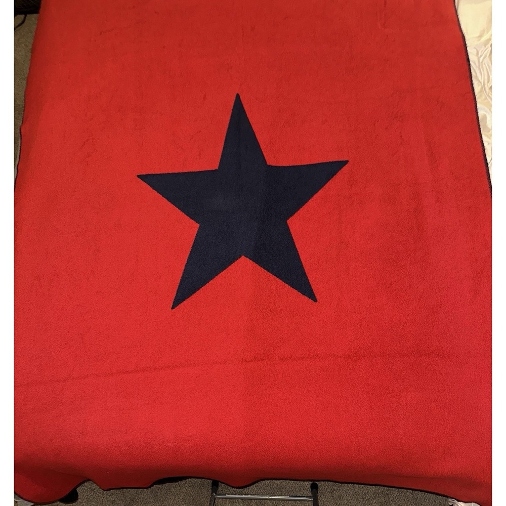 Pottery Barn Kids Navy Red Star Blanket Twin 65x84 Reversible EUC PBK